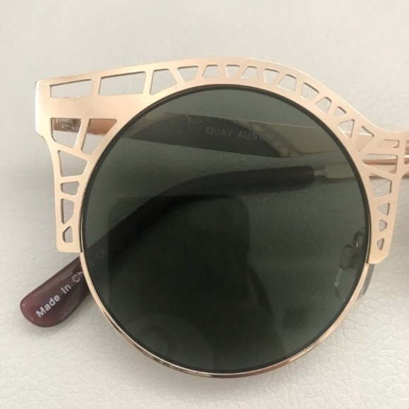Quay Fleur classic gold cat-eye trendy sunglasses - Picture 6 of 8